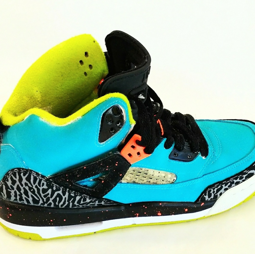 Nike Air Jordon Shoe Youth Sz 6